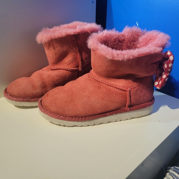 Disney Ugg boots girls sz 2 - Picture 7 of 8